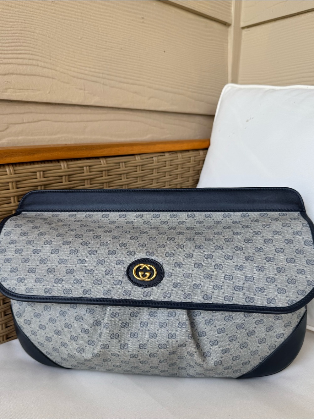 vintage Gucci GG monogram canvas clutch